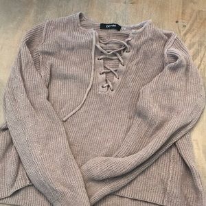 Do +Be cute lace up sweater